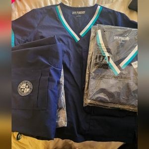 Westcoast University, Uniform Bundle: 1 TOP, 1 PANTS WOMENS